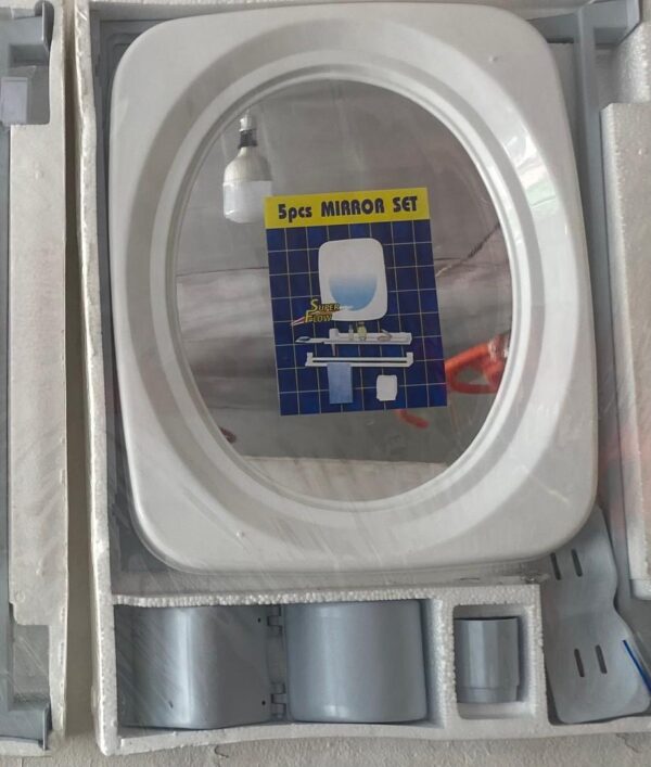 Miroir avec accessoires